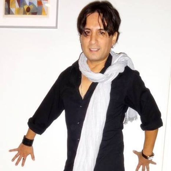 Meet your Posher, Antonio - Picture 1 of 1